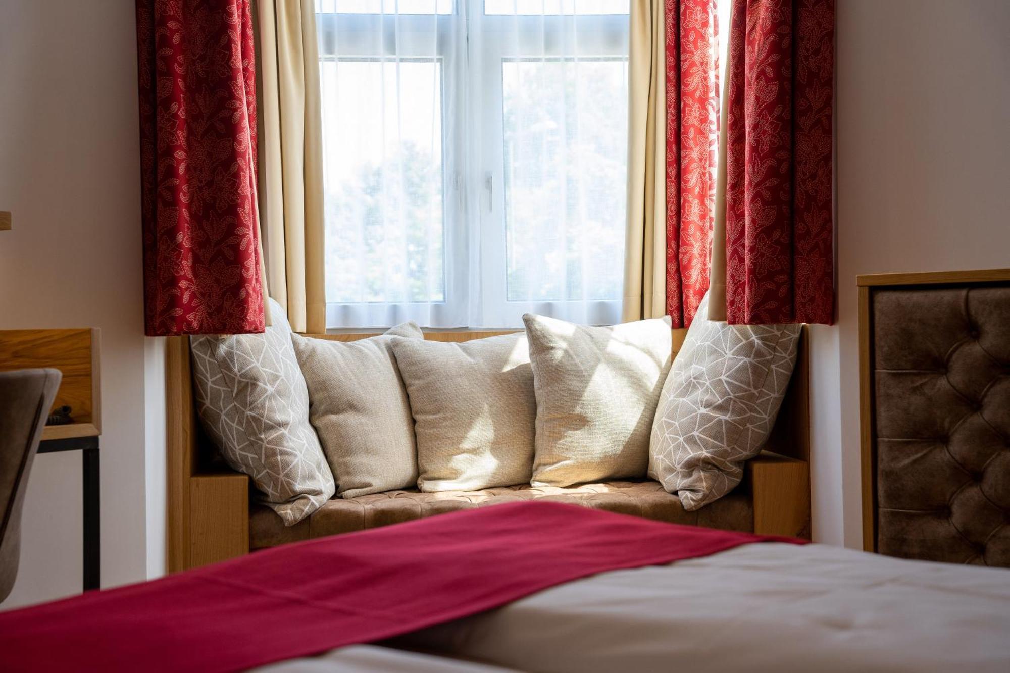 Park Laim Hotel 4*